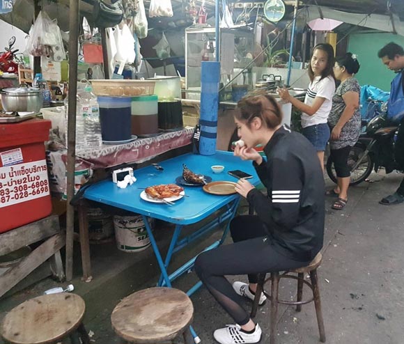 ขวัญ อุษามณี