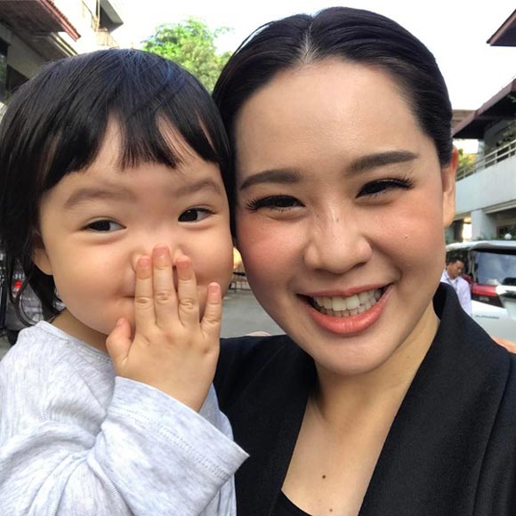 นุ้ย สุจิรา