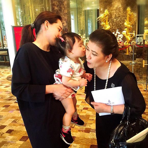 นุ้ย สุจิรา