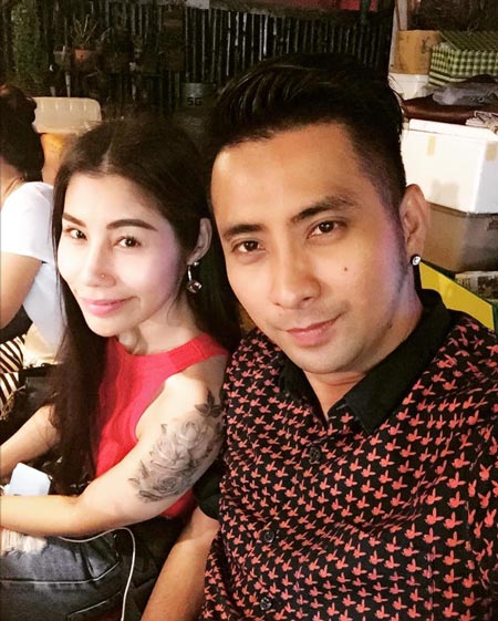 บอล เชิญยิ้ม ยูริ