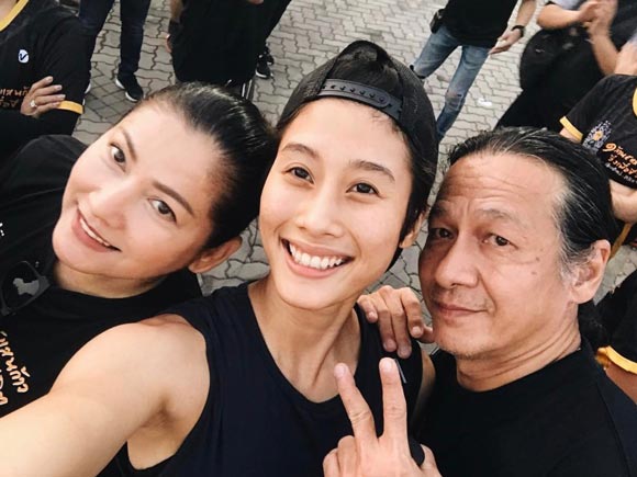 บีบี เอกนรี ลูกสาวอ๊อฟ พงษ์พัฒน์