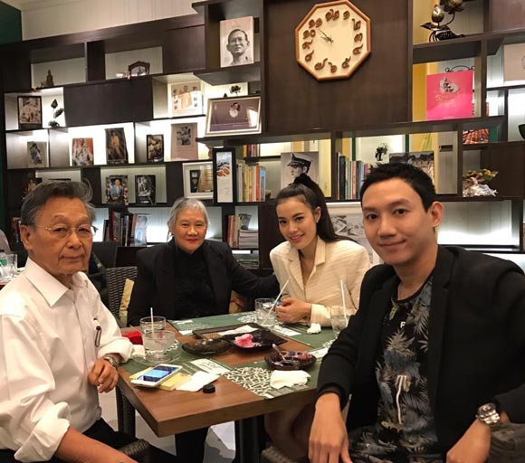 ปลื้ม หงษ์หยก