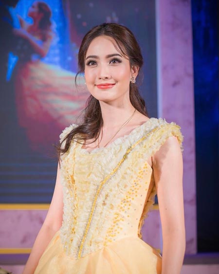 แต้ว ณฐพร แปลงโฉมเป็น เจ้าหญิงเบลล์ Beauty and the Beast