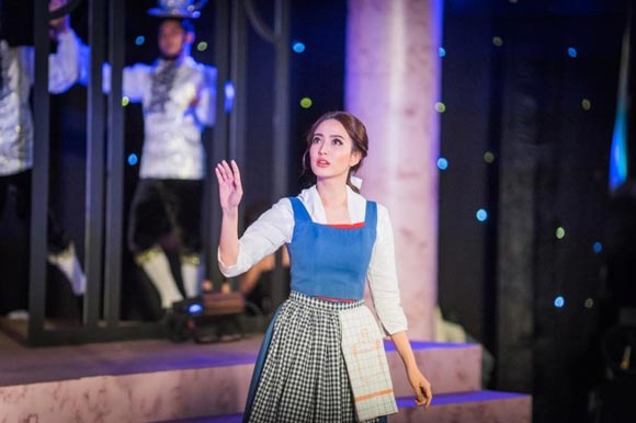 แต้ว ณฐพร แปลงโฉมเป็น เจ้าหญิงเบลล์ Beauty and the Beast