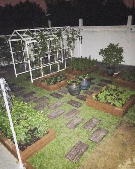 บ้านเจ เจตริน