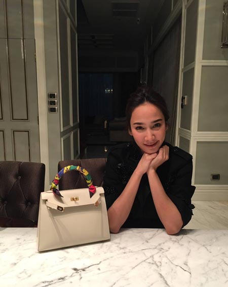 อั้ม พัชราภา ชุดว่ายน้ำ