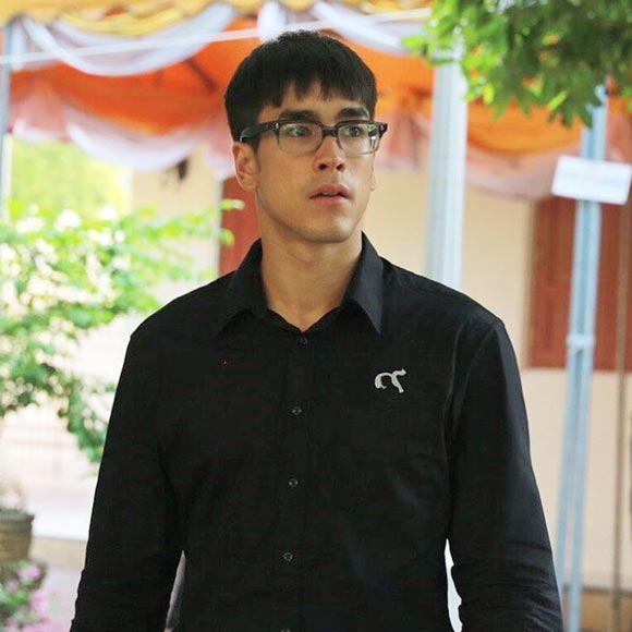 ณเดชน์ คูกิมิยะ