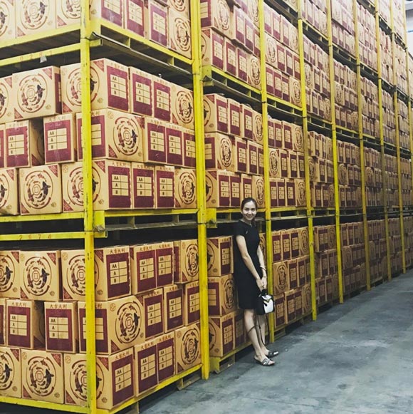 พลอย ชิดจันทร์