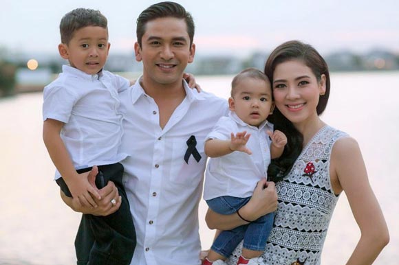 ป๋อ ณัฐวุฒิ เอ๋ พรทิพย์