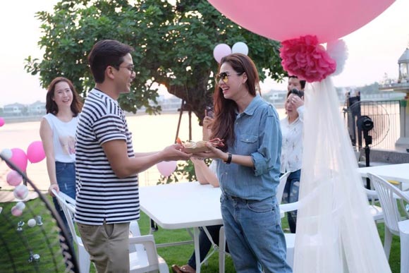 ป๋อ ณัฐวุฒิ เอ๋ พรทิพย์