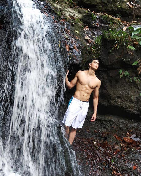 ลูอิส นายแบบ The Face 3