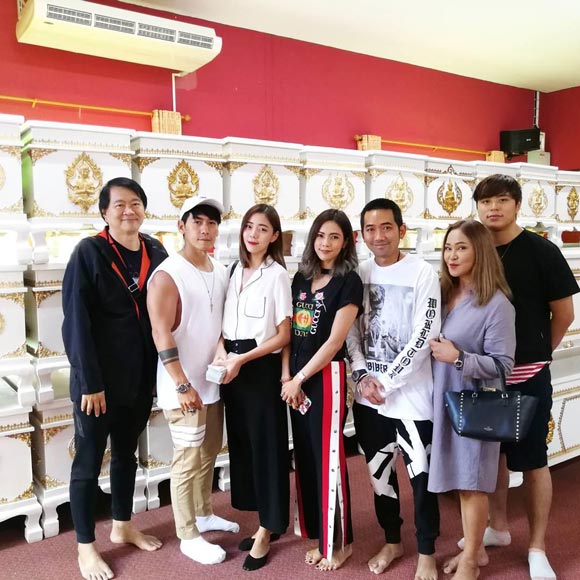 อุ้ม ลักขณา บอล กฤษณะ