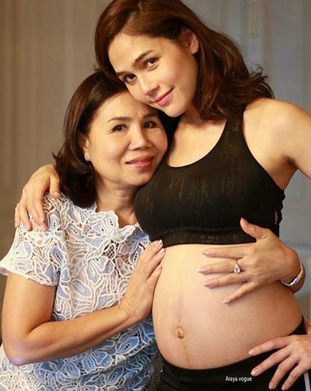 ชมพู่ อารยา