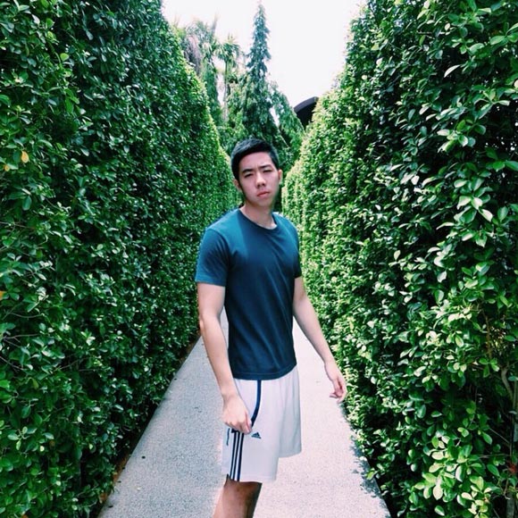 ทิมมี่ น้องชาย เอสเธอร์