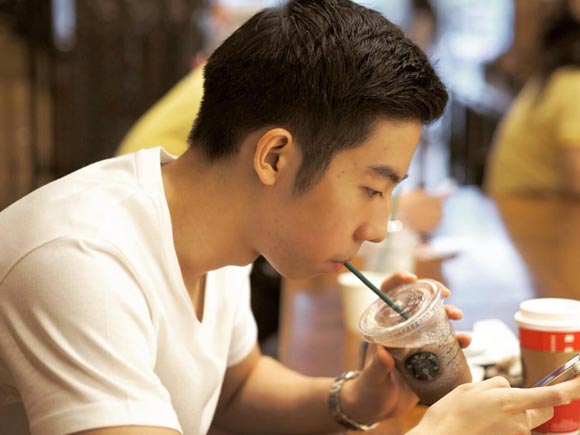 ทิมมี่ น้องชาย เอสเธอร์