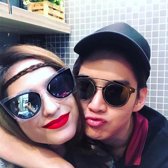 กอล์ฟ ขวัญ