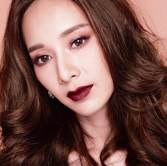 มิ้นท์ ณัฐวรา ต๋อง พอพงษ์