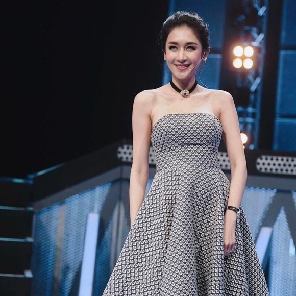 เนย โชติกา ท้อง