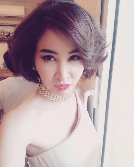 เป้ ไฮร็อค ษา วรรณษา