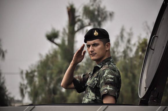 ชิน ชินวุฒ เปลี่ยนหน้าท้าโชว์ Sing Your Face Off