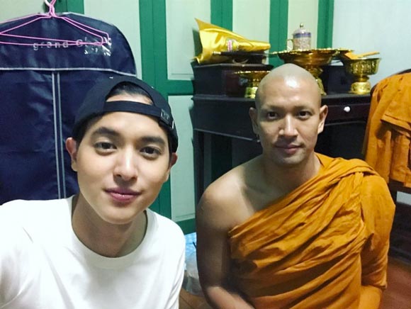 เจมส์ จิรายุ