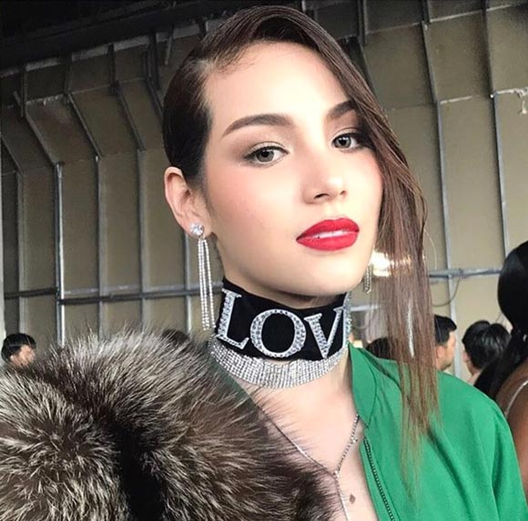 จูลี่ The Face 3