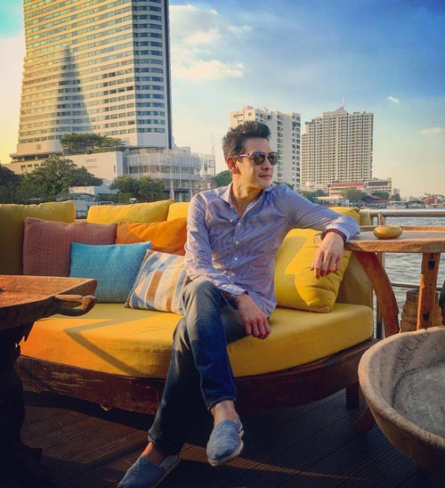 ชาคริต ตาล ลีโอเกิร์ล