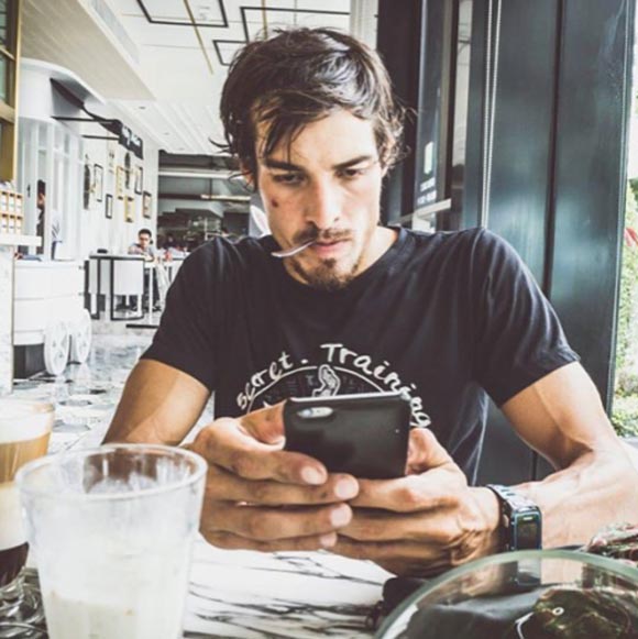 แซม โชติบัณฑ์ อดีตพระเอกดัง