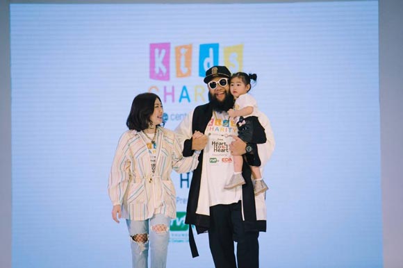 กอล์ฟ ฟักกลิ้ง ฮีโร่