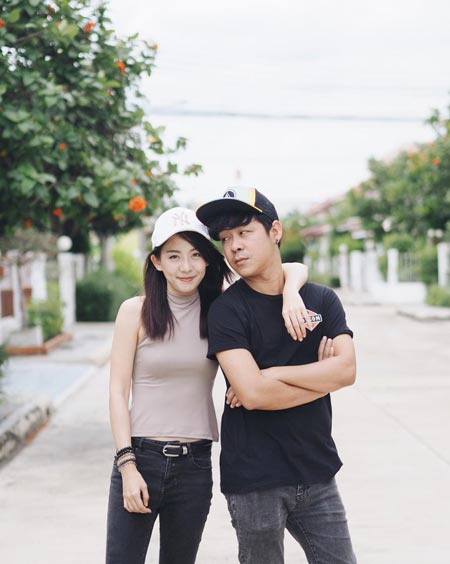 ฝน ภรรยา โจ๊ก โซคูล