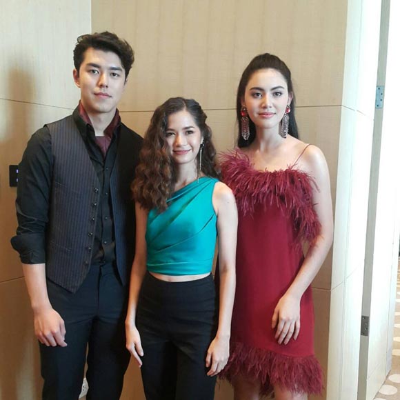 ใหม่ ดาวิกา นาย ณภัทร