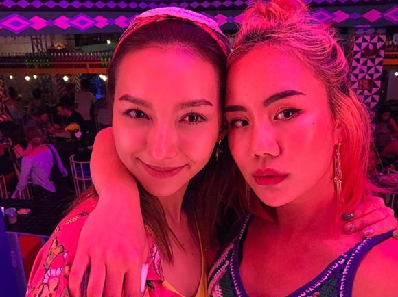 นท คารีสา