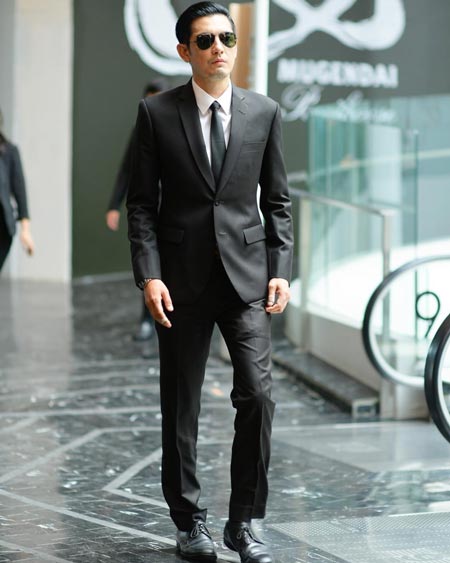 หนุ่ม ศรราม