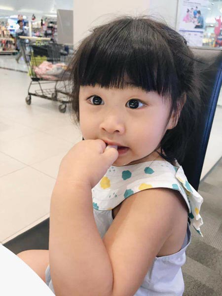 กอล์ฟ ฟักกลิ้ง ฮีโร่ สอน น้องชูใจ