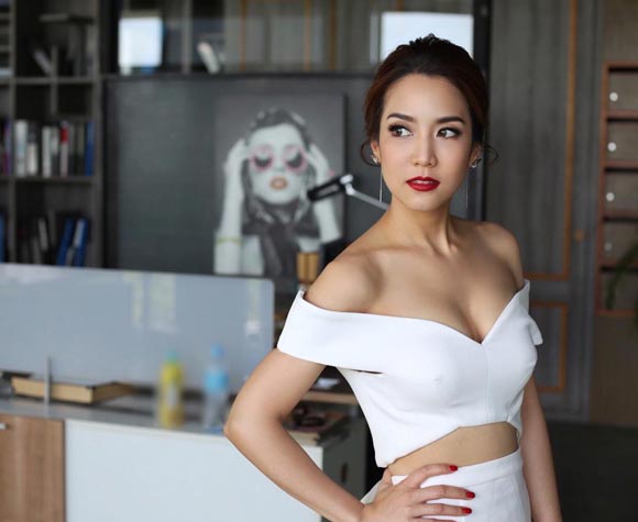 จั๊กจั่น อคัมย์สิริ