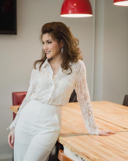 แนท เอวิตรา