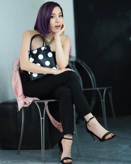 พลอย หอวัง ดารม่า ต่ำตมไม่หยุด