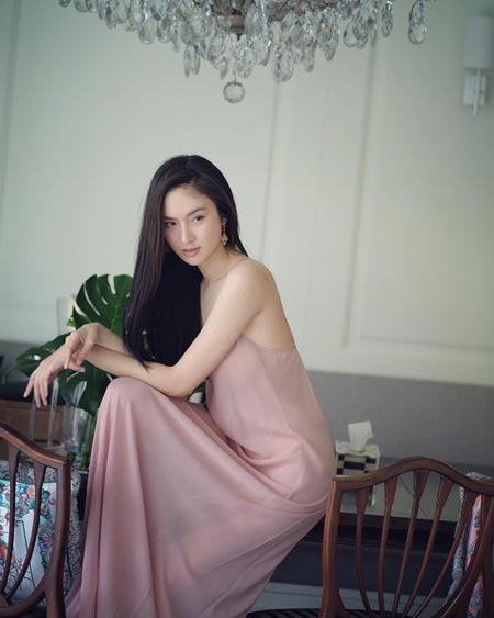 ปอย ตรีชฎา กับ บี ศุภนิดา น้องสาว