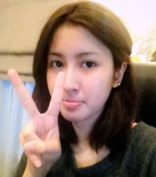 ปอย ตรีชฎา กับ บี ศุภนิดา น้องสาว