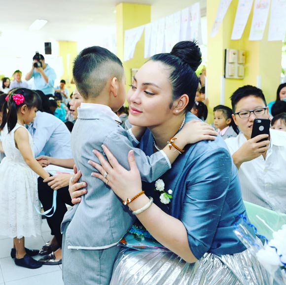 ตั๊ก บงกช น้องข้าวหอม