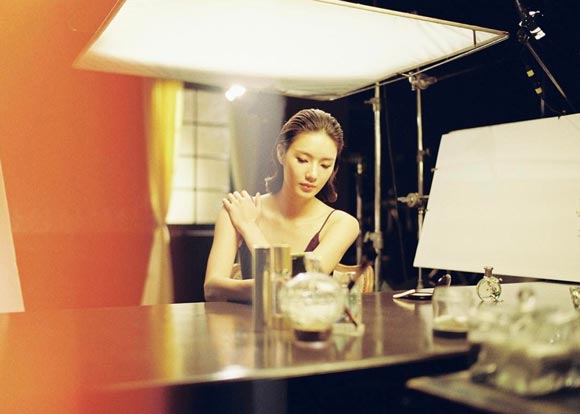 โทนี่ รากแก่น