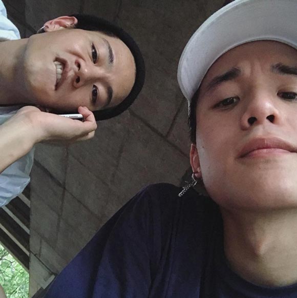 โทนี่ รากแก่น