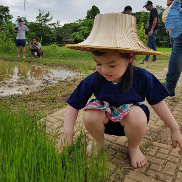 ตั๊ก บริบูรณ์ สอนน้องบีลีฟ ดำนา
