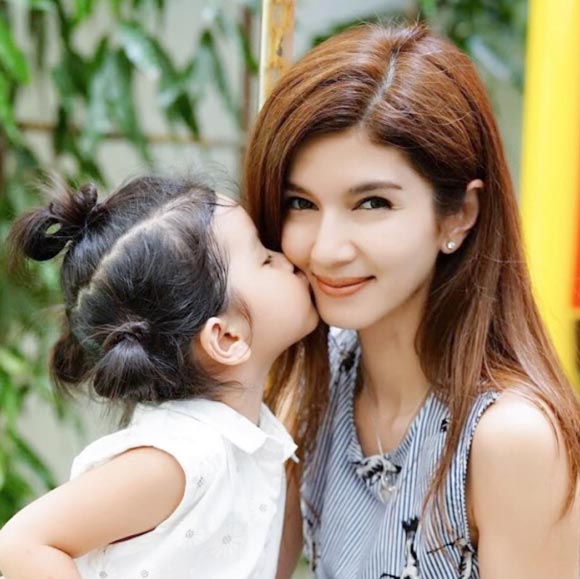 โบว์ แวนด้า น้องออโต้ วันแม่แห่งชาติ