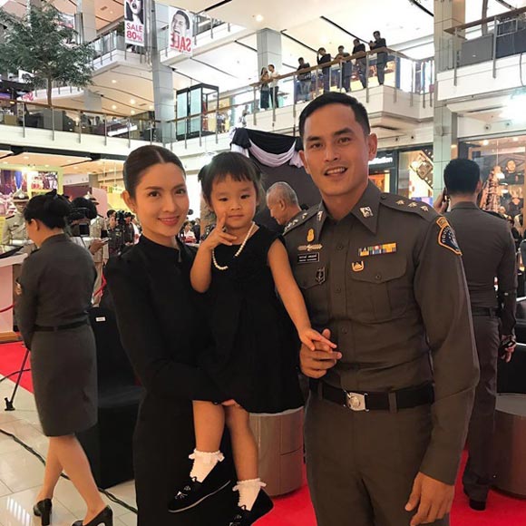 แอฟ สงกรานต์ น้องปีใหม่