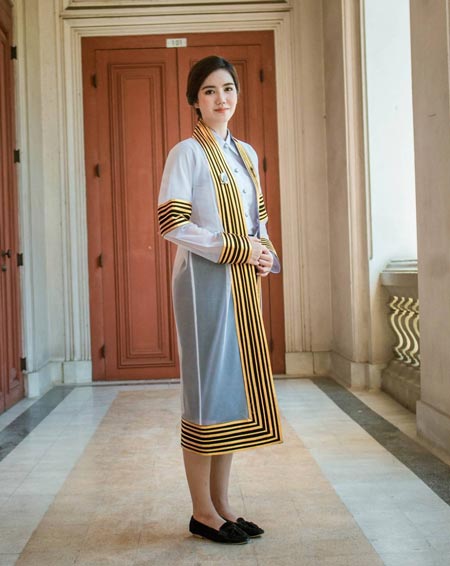 ดารา คนดัง รับปริญญาจุฬาฯ 2560