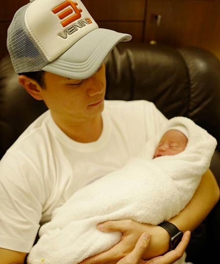 ชมพู่ อารยา