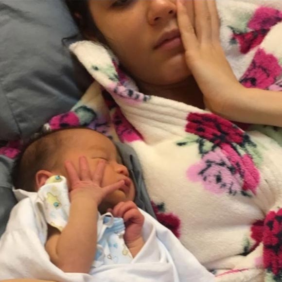 ชมพู่ อารยา น้องสายฟ้า น้องพายุ