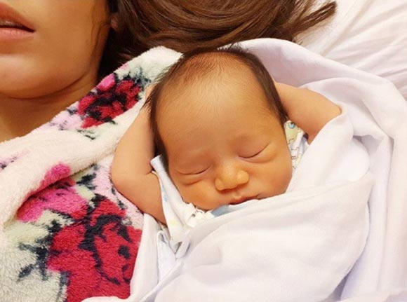 ชมพู่ อารยา น้องสายฟ้า น้องพายุ