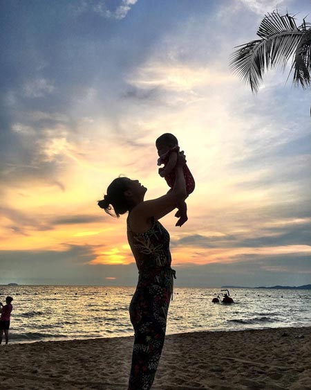 น้ำฝน กุลณัฐ